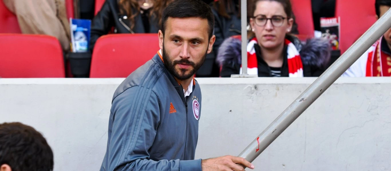 Την πόρτα της εξόδου είδε ο Βούκοβιτς από το Ολυμπιακό